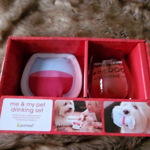 pearhead Other - Dog set and free gift dog related firm